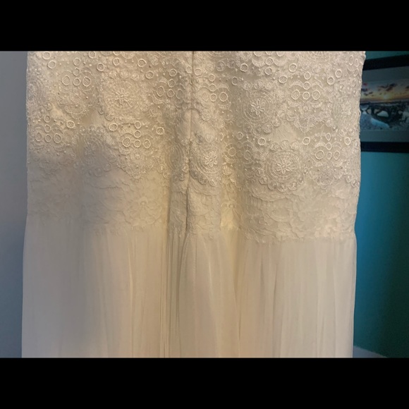 Wedding dress - Picture 11 of 14
